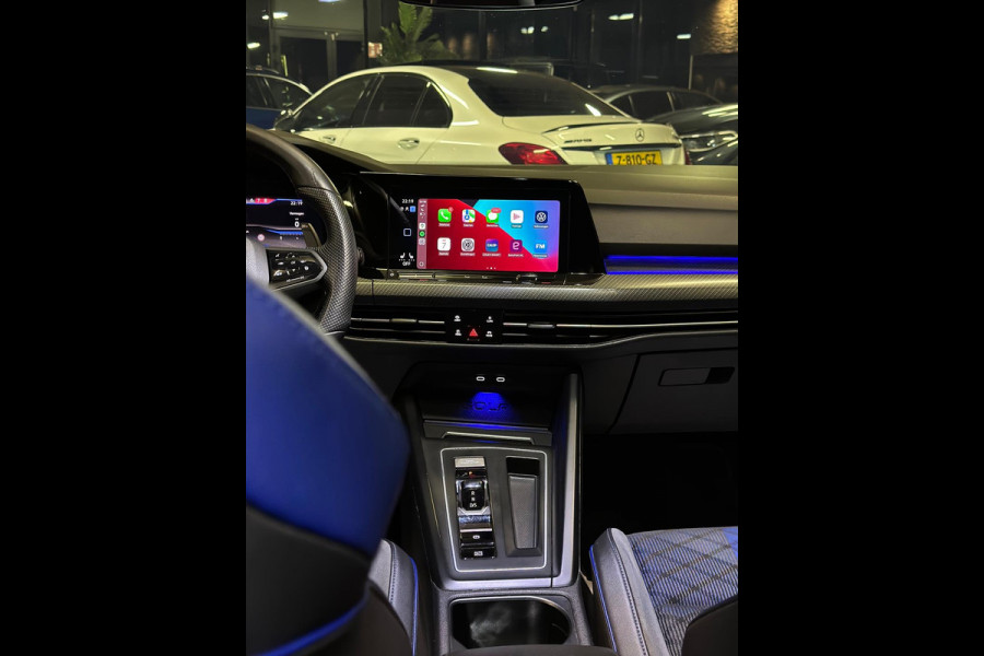 Volkswagen Golf 2.0 TSI 4Motion R|PANO|AKRA|BOMVOL!