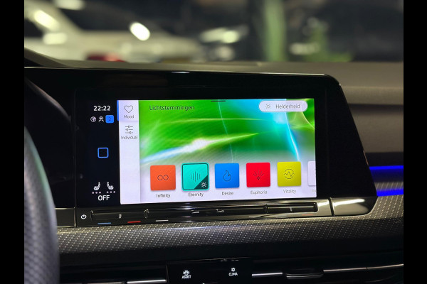 Volkswagen Golf 2.0 TSI 4Motion R|PANO|AKRA|BOMVOL!