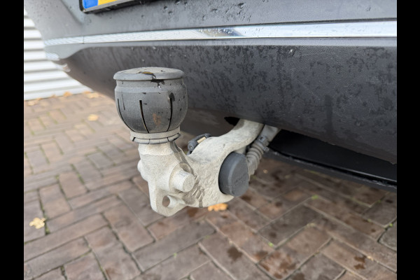 Mercedes-Benz EQC 400 4MATIC Business Solution Luxury 80 kWh trekhaak