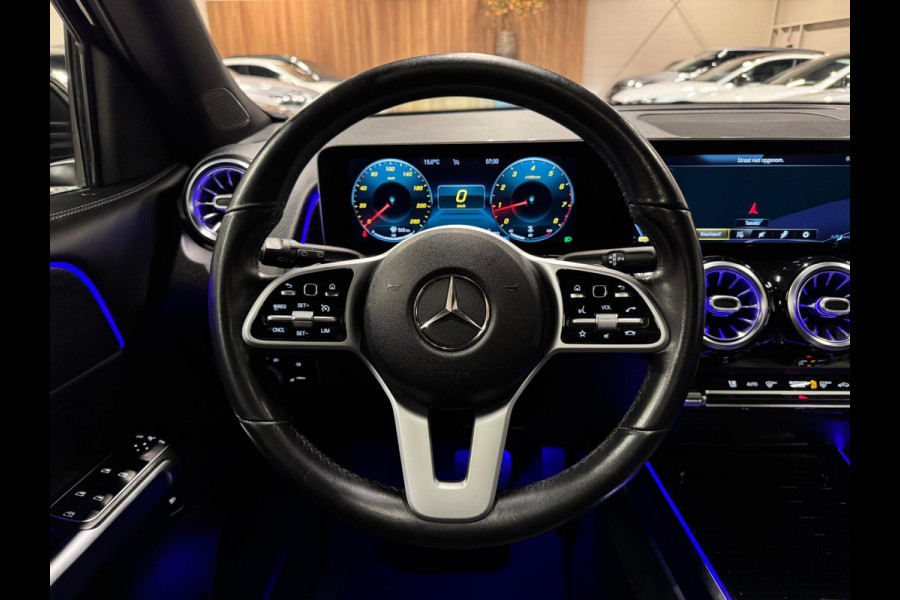 Mercedes-Benz Glb 200 Premium Plus, Pano, Widescreen, Ambiënte Light, 360 Cam, Voll Led, Cruise, Multistuur, Voll Onderhoud