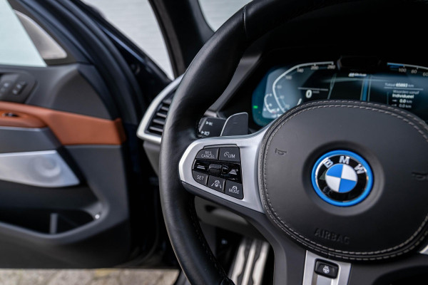 BMW X5 xDrive45e M-Sport 4-Wielsturing B&W CoPilot Sky