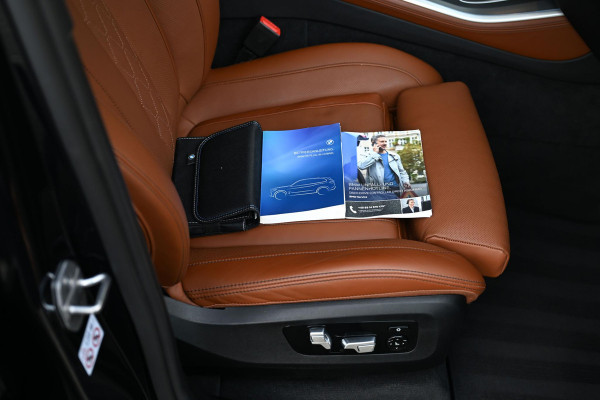 BMW X5 xDrive45e M-Sport 4-Wielsturing B&W CoPilot Sky
