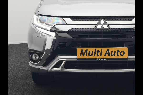 Mitsubishi Outlander 2.4 Pure Plug In Hybrid 225pk Dealer O.H. PHEV | Apple Carplay | Camera | Sportstoelen Verwarmd | Keyless | Cruise Control | DAB |