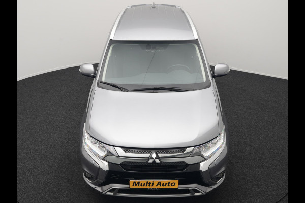 Mitsubishi Outlander 2.4 Pure Plug In Hybrid 225pk Dealer O.H. PHEV | Apple Carplay | Camera | Sportstoelen Verwarmd | Keyless | Cruise Control | DAB |