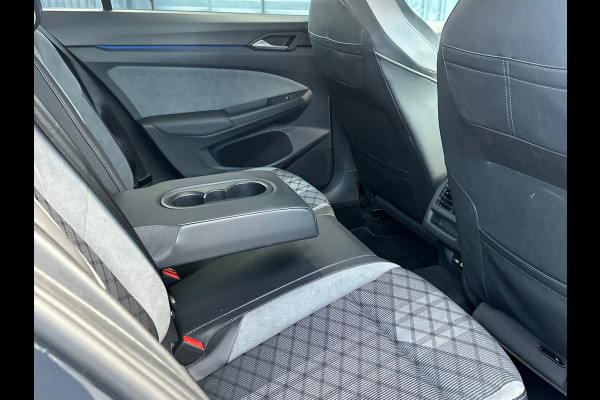 Volkswagen GOLF Variant 1.5 TSI R-Line Sfeerver/Virtual/18 inch