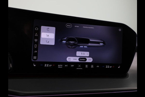 Audi Q3 Advanced edition e-hybrid 200 kW / 272 PK | Techniekpakket plus | Ambiente lichtpakket plus | Privacy glas | Sportstoelen |