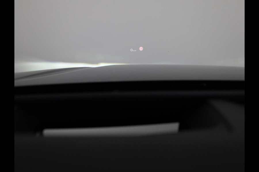 Audi A6 Avant S edition e-hybrid 299 pk | Techniekpakket plus | MMi experience pro | Elektrische stoelen | Privacy glas |