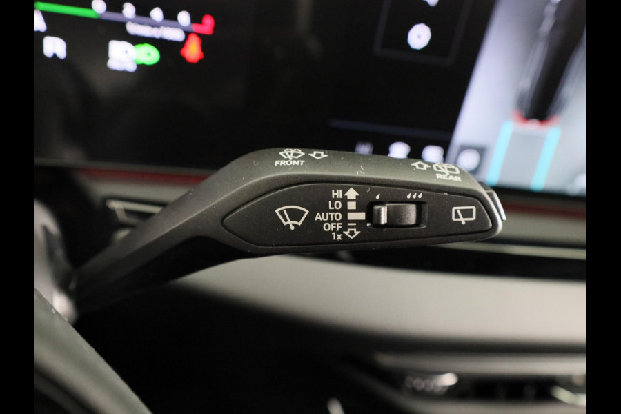 Audi A6 Avant S edition e-hybrid 299 pk | Techniekpakket plus | MMi experience pro | Elektrische stoelen | Privacy glas |