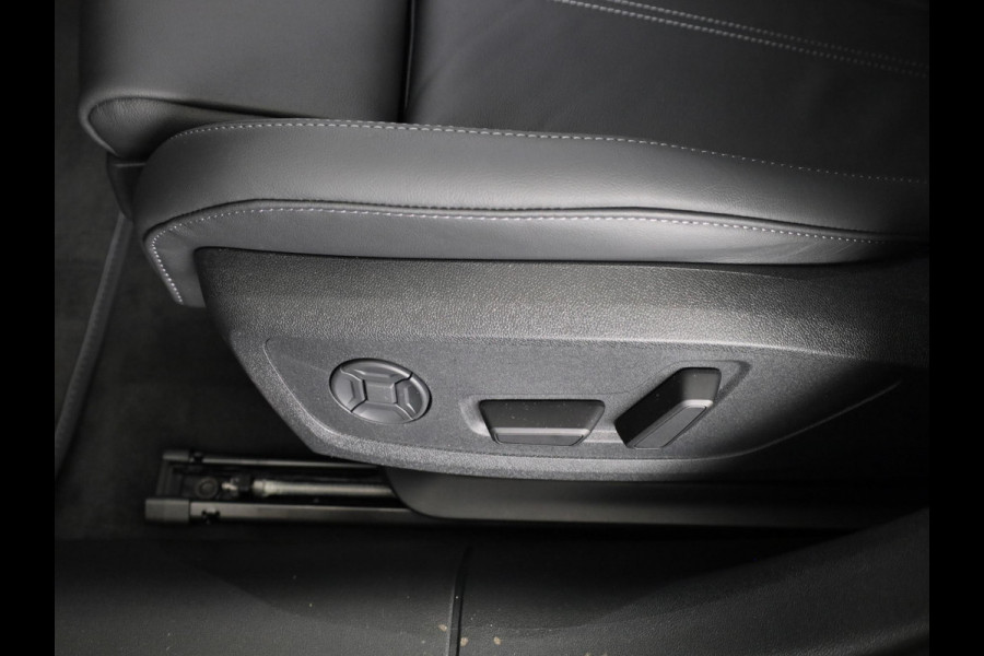 Audi A6 Avant S edition e-hybrid 299 pk | Techniekpakket plus | MMi experience pro | Elektrische stoelen | Privacy glas |