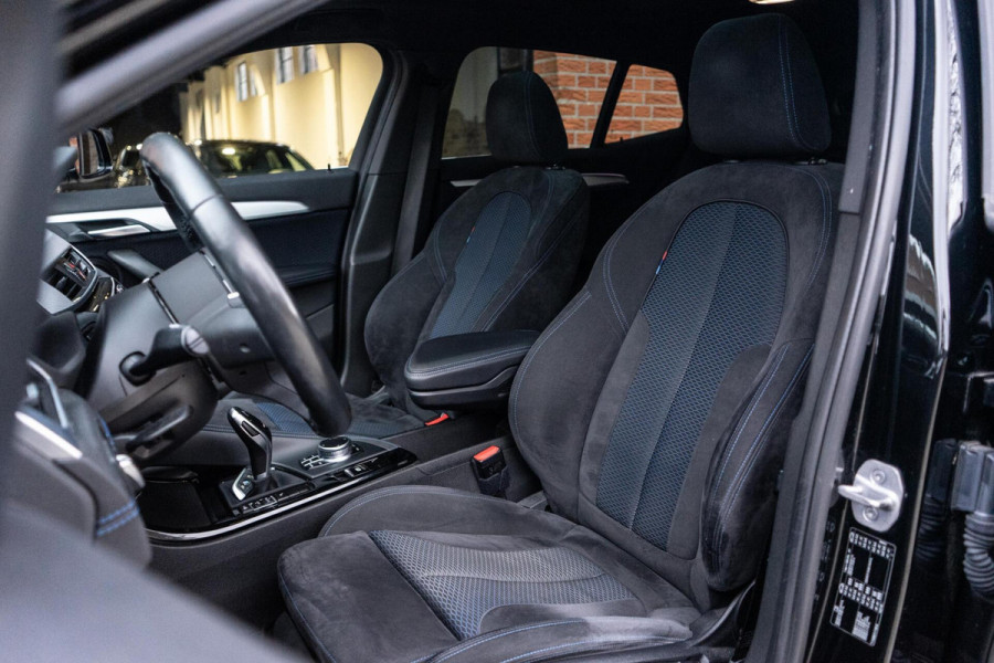 BMW X2 sDrive20i High Executive M-Sport Pano / HUD / Cruise