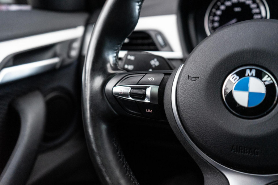 BMW X2 sDrive20i High Executive M-Sport Pano / HUD / Cruise