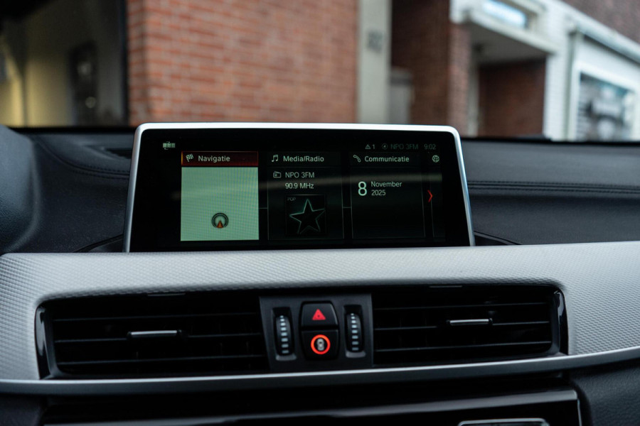 BMW X2 sDrive20i High Executive M-Sport Pano / HUD / Cruise