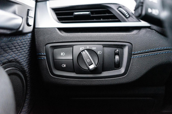BMW X2 sDrive20i High Executive M-Sport Pano / HUD / Cruise