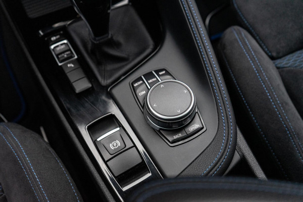 BMW X2 sDrive20i High Executive M-Sport Pano / HUD / Cruise