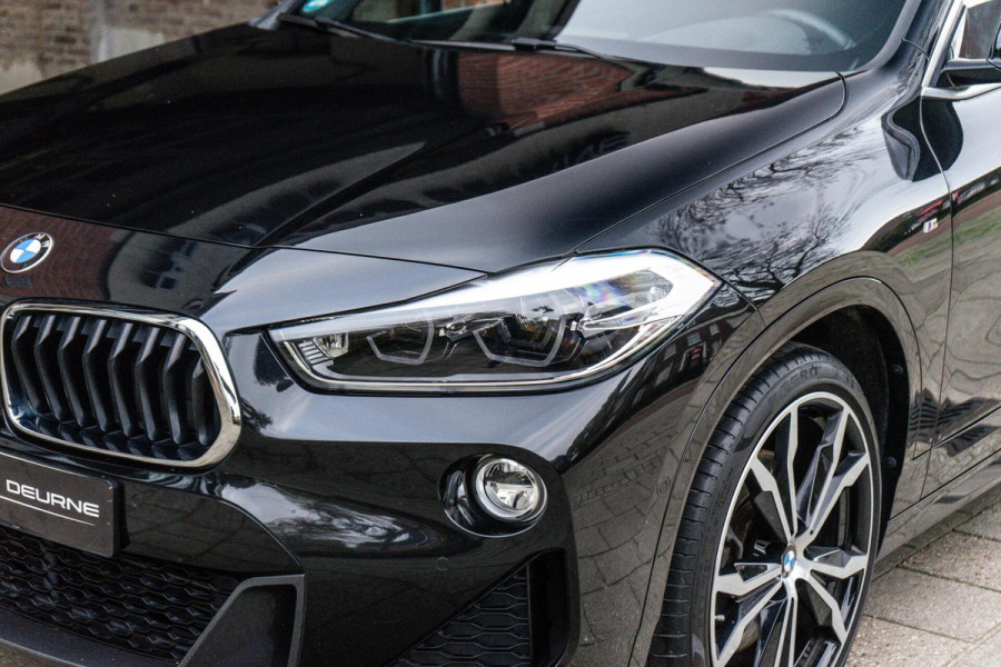 BMW X2 sDrive20i High Executive M-Sport Pano / HUD / Cruise
