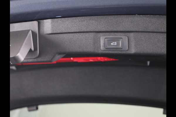 Audi A5 Limousine S edition 2.0 TFSI e 299 PK | Elektrische stoelen | Privacy glas | Optiek pakket zwart plus | 19'' velgen |