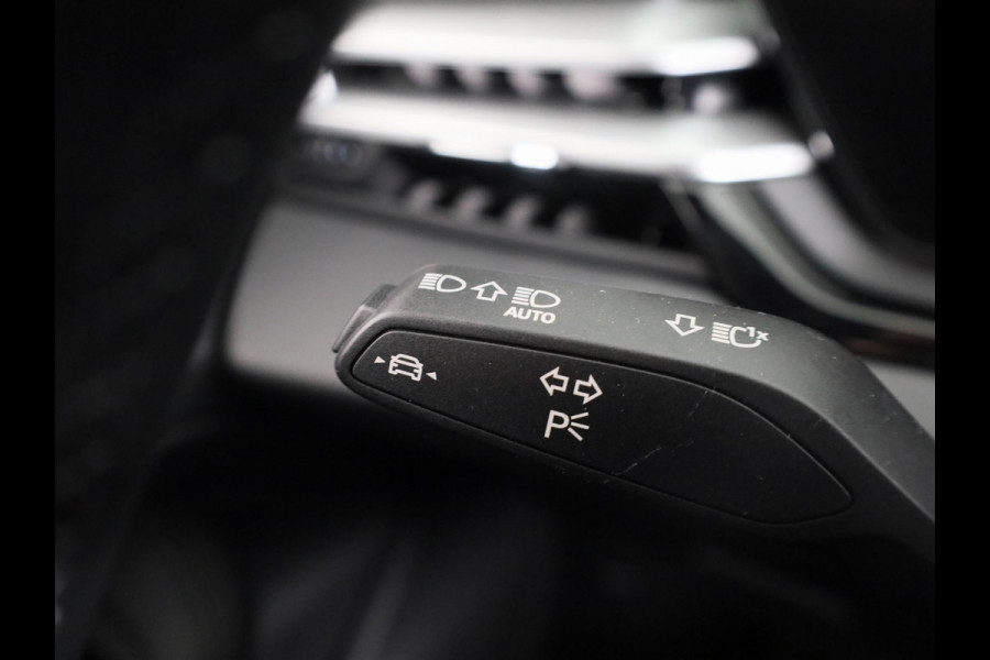 Audi A5 Limousine S edition 2.0 TFSI e 299 PK | Elektrische stoelen | Privacy glas | Optiek pakket zwart plus | 19'' velgen |