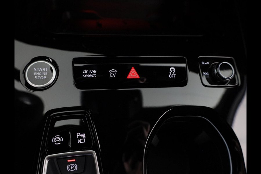 Audi A5 Limousine S edition 2.0 TFSI e 299 PK | Elektrische stoelen | Privacy glas | Optiek pakket zwart plus | 19'' velgen |