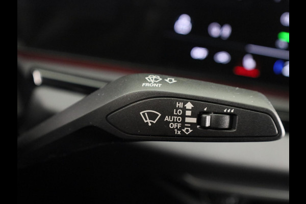 Audi A5 Limousine S edition 2.0 TFSI e 299 PK | Elektrische stoelen | Privacy glas | Optiek pakket zwart plus | 19'' velgen |