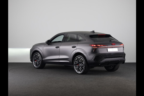 Audi Q3 Sportback S edition e-hybrid 200 kW / 272 PK Sportback | Techniekpakket pro | OLED achterlichten | 20'' velgen | Matrix LED koplampen |