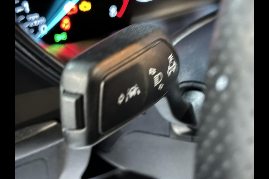 Ford FOCUS Wagon 1.0 EcoBoost Mild-Hybrid ST Line Garantie Carplay StuurVW StoelVW Cruise Clima Navi Lane Led Dab Rijklaar