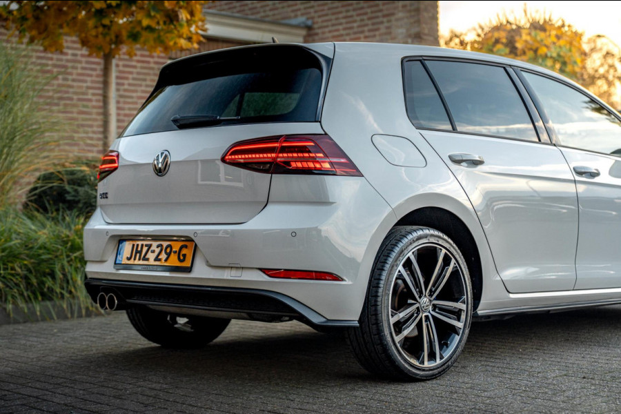 Volkswagen Golf 1.4 GTE PHEV 204 PK Adaptive Virtual Cockpit Camera Keyless 18''