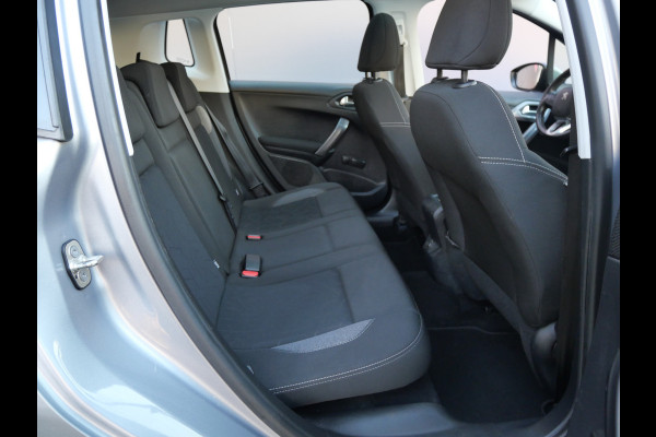 Peugeot 2008 1.2 PURETECH BLUE LION | PANO | CARPLAY | NAVIGATIE | 110 PK | NL-AUTO!!