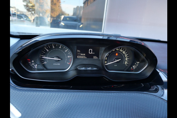 Peugeot 2008 1.2 PURETECH BLUE LION | PANO | CARPLAY | NAVIGATIE | 110 PK | NL-AUTO!!
