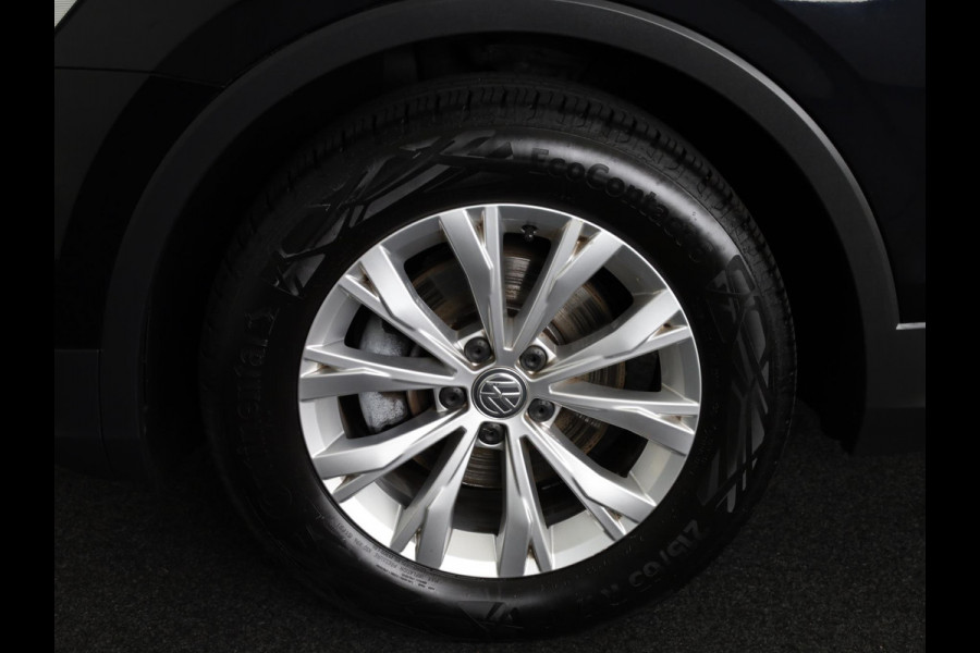 Volkswagen Tiguan 1.5 TSI ACT Comfortline Automaat (DSG) | Navigatie | Parkeersensoren | Adaptieve cruise control | Carplay |