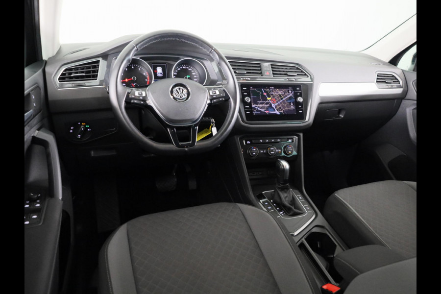 Volkswagen Tiguan 1.5 TSI ACT Comfortline Automaat (DSG) | Navigatie | Parkeersensoren | Adaptieve cruise control | Carplay |