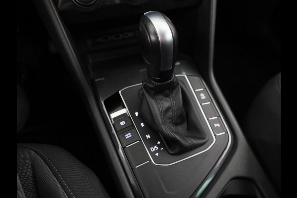 Volkswagen Tiguan 1.5 TSI ACT Comfortline Automaat (DSG) | Navigatie | Parkeersensoren | Adaptieve cruise control | Carplay |