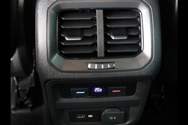 Volkswagen Tiguan 1.5 TSI ACT Comfortline Automaat (DSG) | Navigatie | Parkeersensoren | Adaptieve cruise control | Carplay |