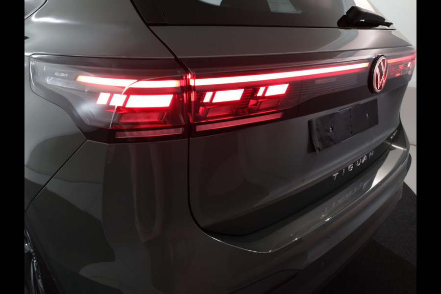 Volkswagen Tiguan Life Edition 1.5 eHybrid 150 kW / 204 pk SUV 6 ver