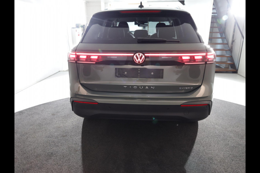 Volkswagen Tiguan Life Edition 1.5 eHybrid 150 kW / 204 pk SUV 6 ver