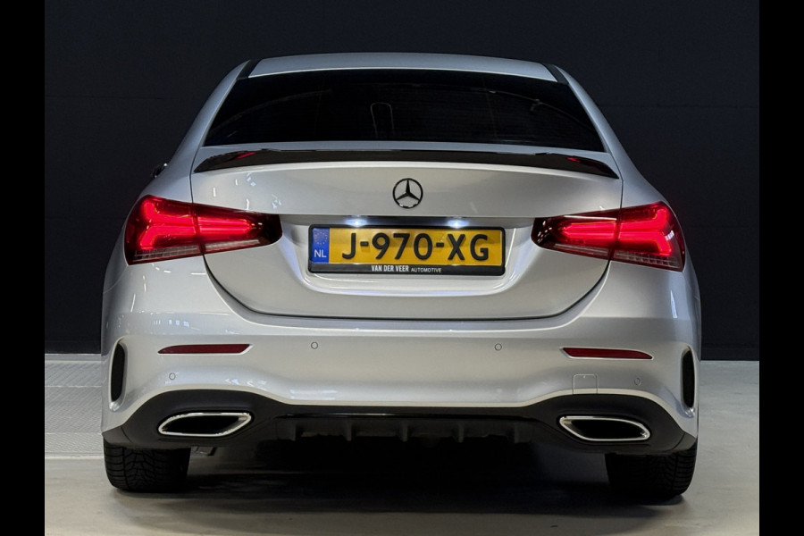 Mercedes-Benz A-Klasse 220 4MATIC Premium | Panoramadak | Sfeerverlichting | Camera