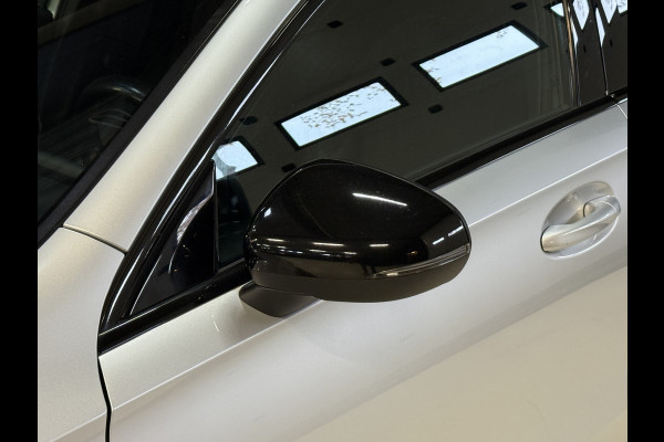 Mercedes-Benz A-Klasse 220 4MATIC Premium | Panoramadak | Sfeerverlichting | Camera