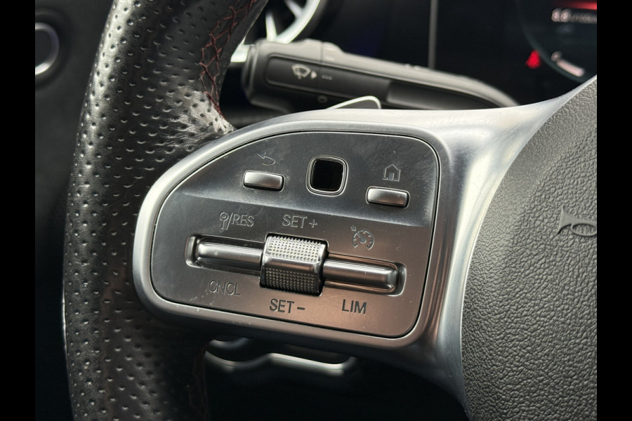 Mercedes-Benz A-Klasse 220 4MATIC Premium | Panoramadak | Sfeerverlichting | Camera