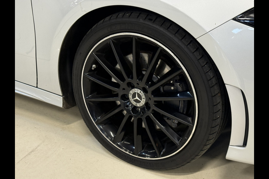 Mercedes-Benz A-Klasse 220 4MATIC Premium | Panoramadak | Sfeerverlichting | Camera