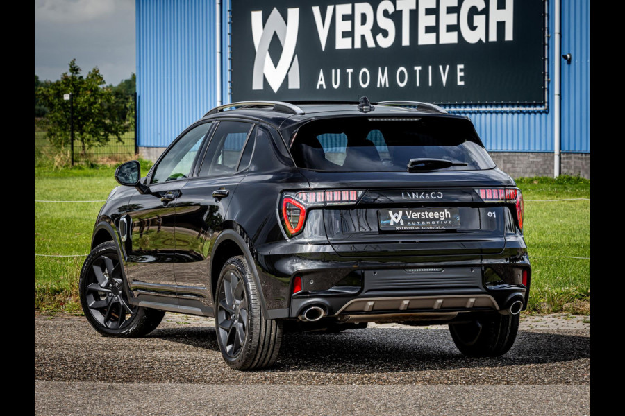 Lynk & Co 01 1.5 Plug-In Hybrid 262pk BLACKED OUT | 360 Camera | Panoramadak