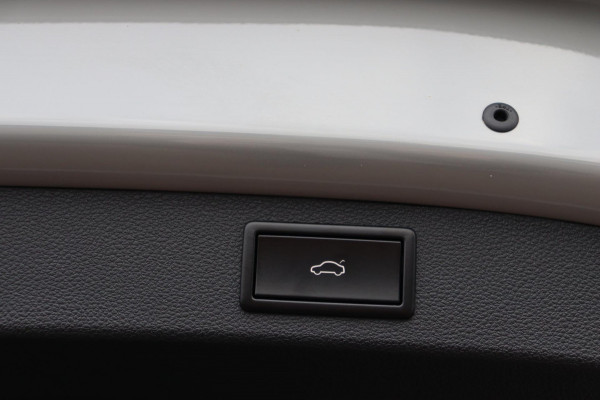 Škoda Kodiaq 1.5 TSI Sportline Business org.NL el.klep+trekhaak camera stuur+stoelverw. canton