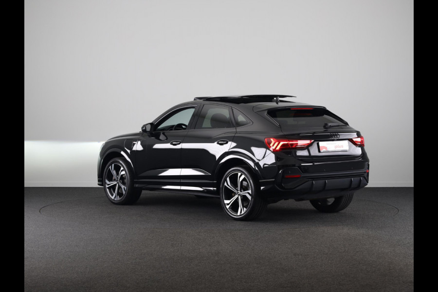 Audi Q3 Sportback 45 TFSI e S Edition 245 pk S-tronic | Navigatie | Panoramadak | Trekhaak (wegklapbaar) | Parkeersensoren | Achteruitrijcamera | Lichtmetalen velgen 20" | S-Line |