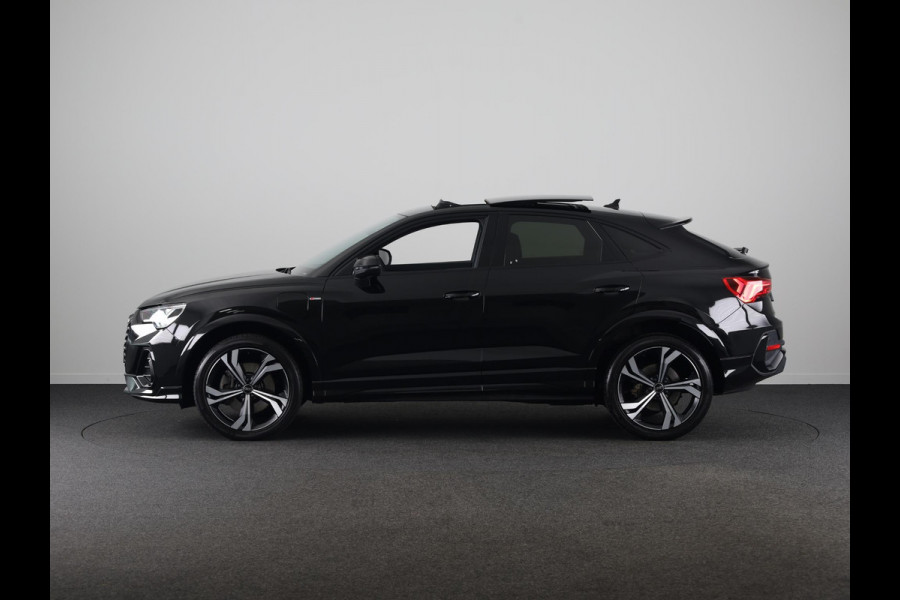 Audi Q3 Sportback 45 TFSI e S Edition 245 pk S-tronic | Navigatie | Panoramadak | Trekhaak (wegklapbaar) | Parkeersensoren | Achteruitrijcamera | Lichtmetalen velgen 20" | S-Line |