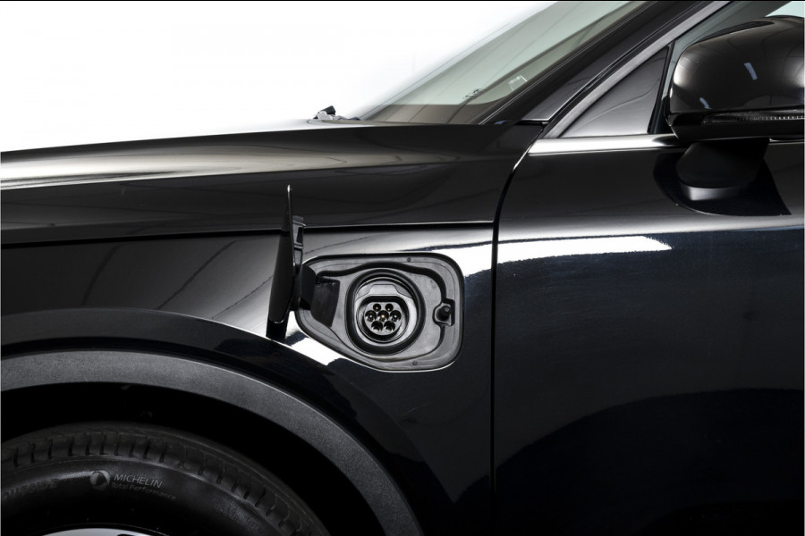 Volvo XC40 1.5 T4 Plug-in hybrid Inscription Expression | Elek. Trekhaak | Dig. Cockpit | Cruise | Stoel-+Stuurverw. | PDC | Camera | NAV + App. Connect | ECC | Elek. Klep | LM 18" | 1561