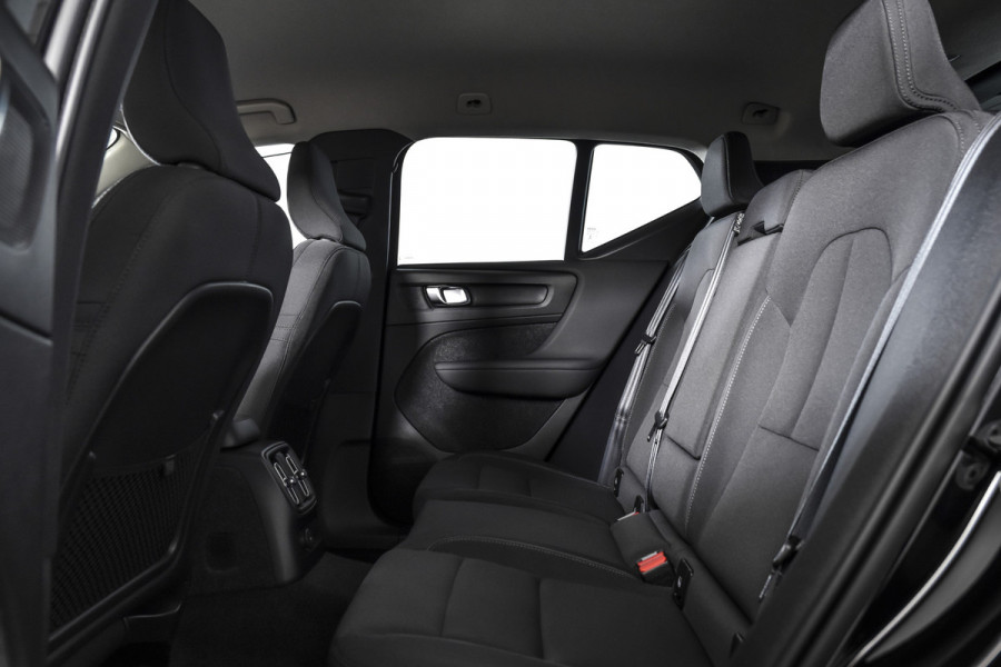 Volvo XC40 1.5 T4 Plug-in hybrid Inscription Expression | Elek. Trekhaak | Dig. Cockpit | Cruise | Stoel-+Stuurverw. | PDC | Camera | NAV + App. Connect | ECC | Elek. Klep | LM 18" | 1561