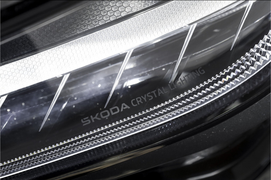 Škoda Kodiaq 1.5 TSI 204 PK PHEV Sportline Business | S/K-Panodak | DCC+ | Dig. Cockpit | Adapt Cruise | Memory | Winterpakket | Camera | NAV + App. Connect | ECC | DAB | Elek. Trekhaak | Elek. Klep | LM 20" | 0767