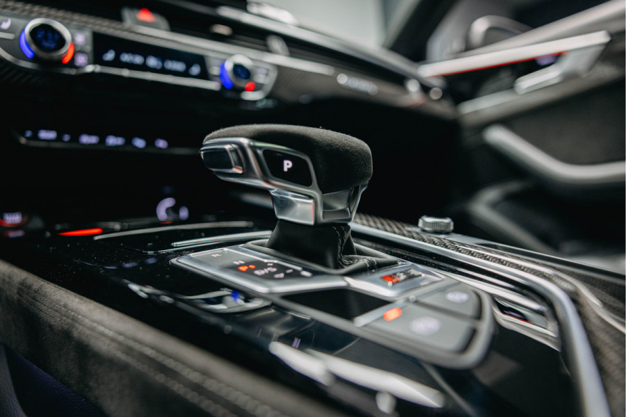 Audi RS4 Avant 2.9 TFSI RS4 quattro | ABT Motor Tuning | Pano | Stoelmassage | Carbon |