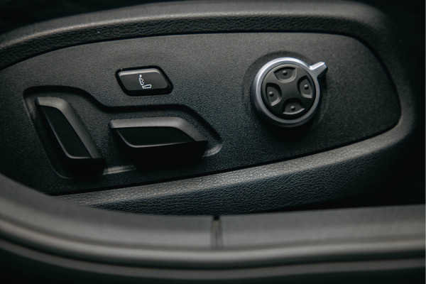 Audi RS4 Avant 2.9 TFSI RS4 quattro | ABT Motor Tuning | Pano | Stoelmassage | Carbon |