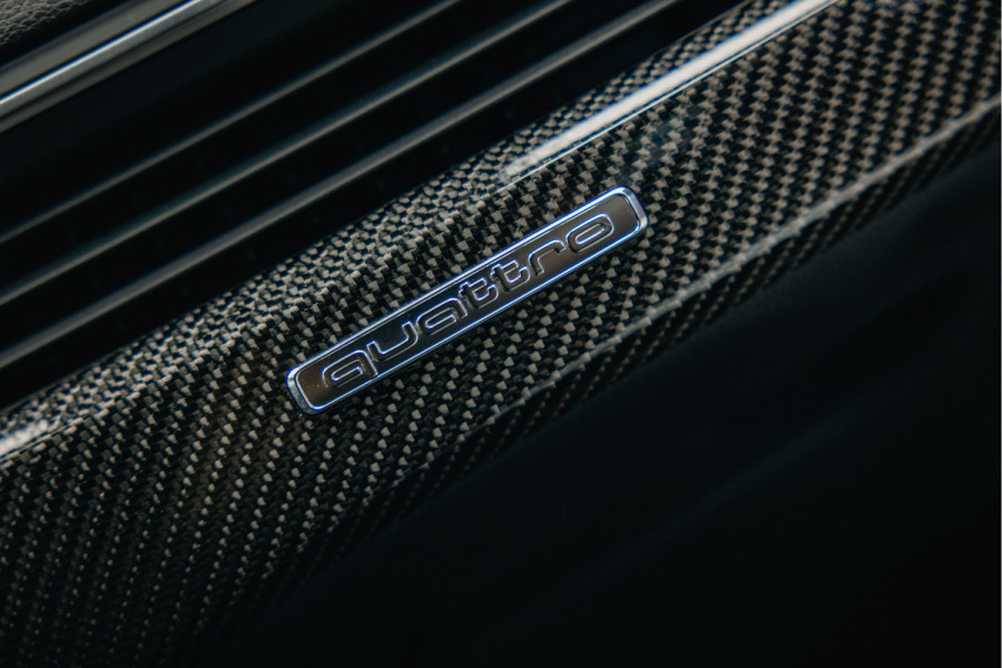 Audi RS4 Avant 2.9 TFSI RS4 quattro | ABT Motor Tuning | Pano | Stoelmassage | Carbon |