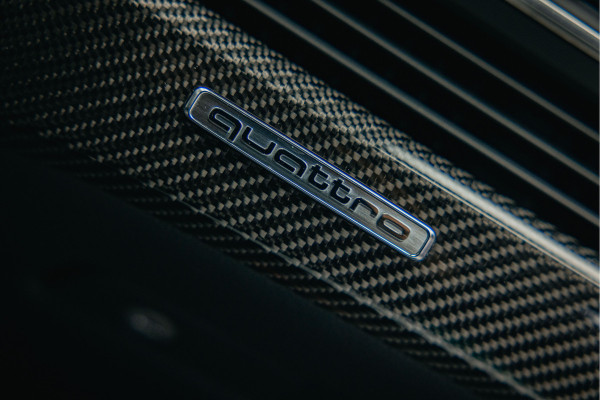 Audi RS4 2.9 TFSI RS 4 quattro | Full Carbon Pack | Alcantara | B&O | Sport util. | Dynamic plus.