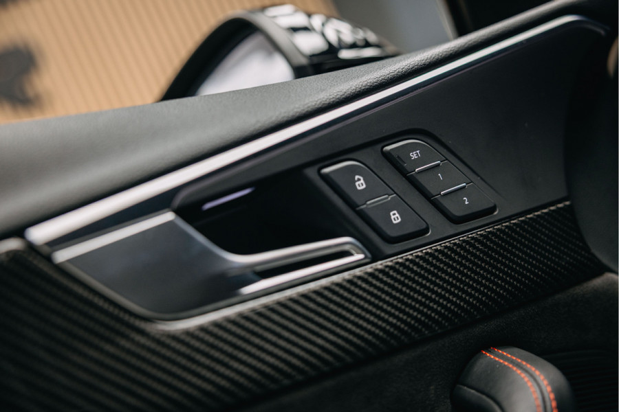 Audi RS4 2.9 TFSI RS 4 quattro | Full Carbon Pack | Alcantara | B&O | Sport util. | Dynamic plus.